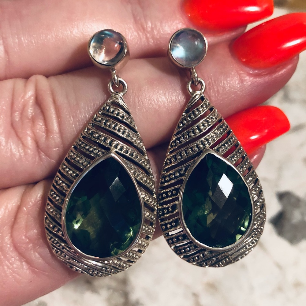 Fiery moonstone Green Quartz sterling earrings